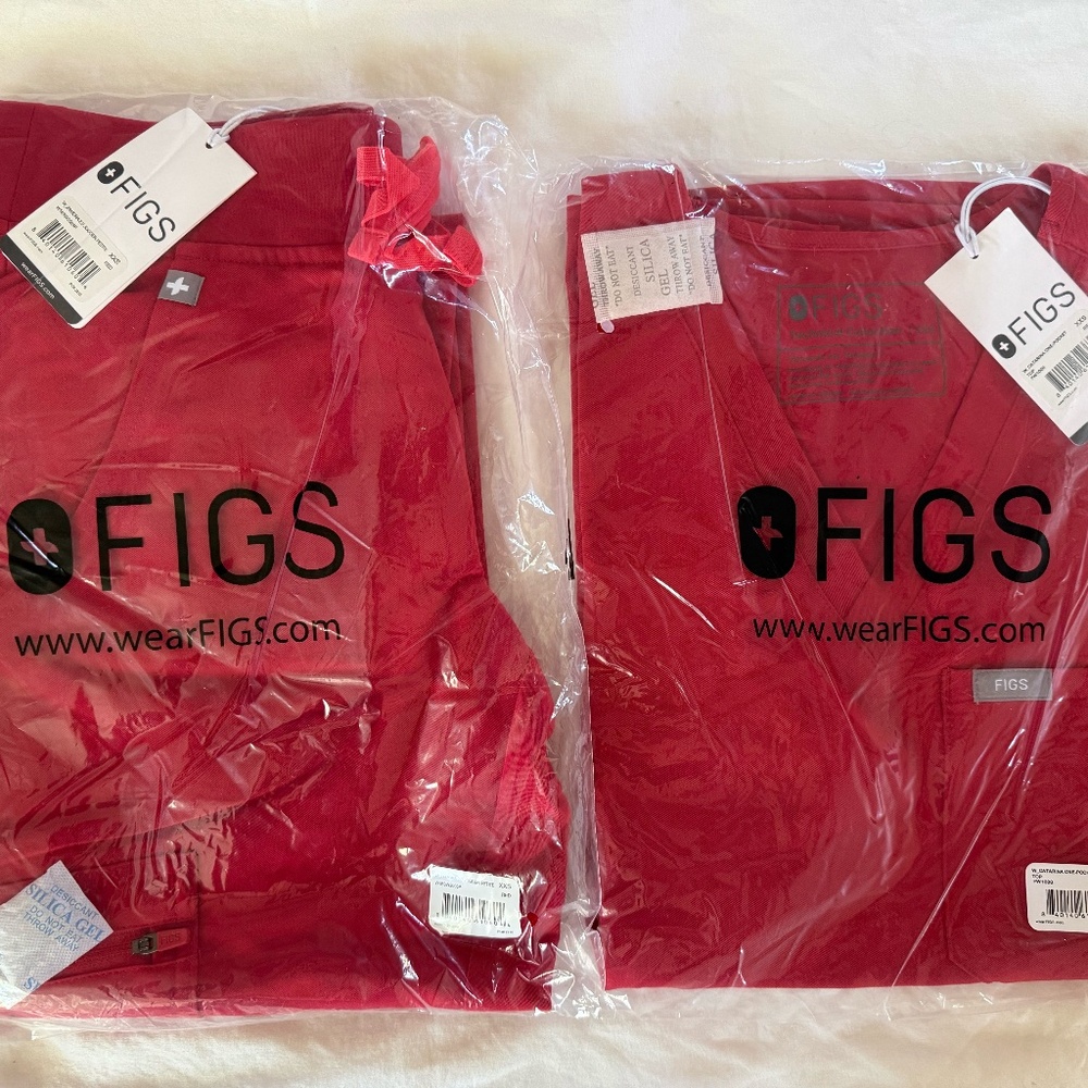 FIGS Scrub Set Zamora Jogger + Catarina Top - Red - XXS/XXSP- NWT